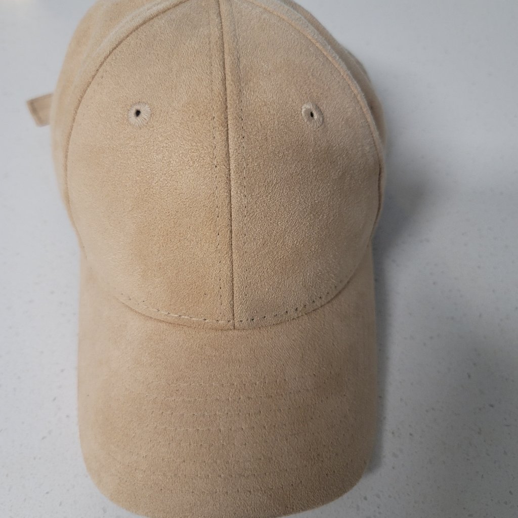 New Era Womens Suede 9forty Osfa Cream Color Brand New
